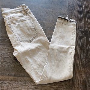 ANN TAYLOR GRAY SKINNY JEANS MODERN FIT